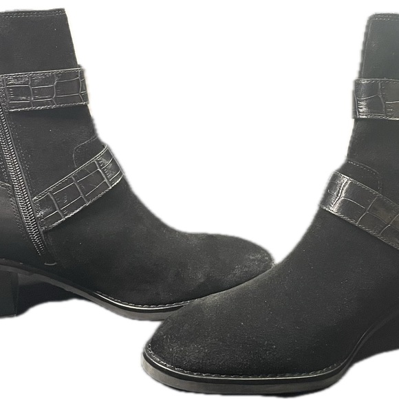 Donald J. Pliner Dahlin Womens Suede Embossed Ankle Boots - Picture 3 of 11